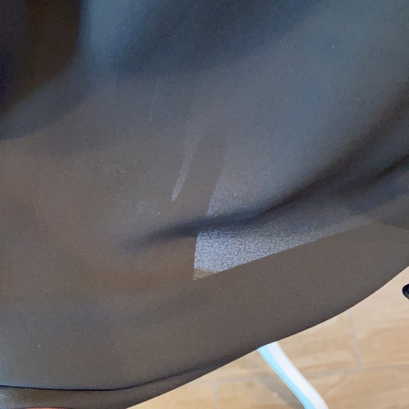 NWT Karen Kane Ruffle Sleeve Top - Picture 8 of 8